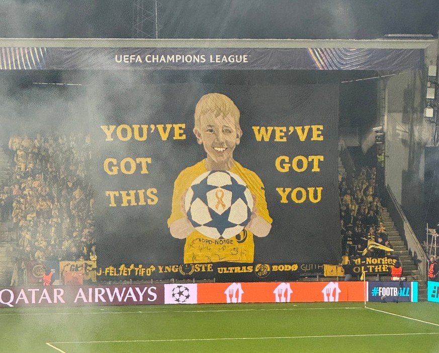 Das beeindruckende Tifo zu Ehren von Fredrik.