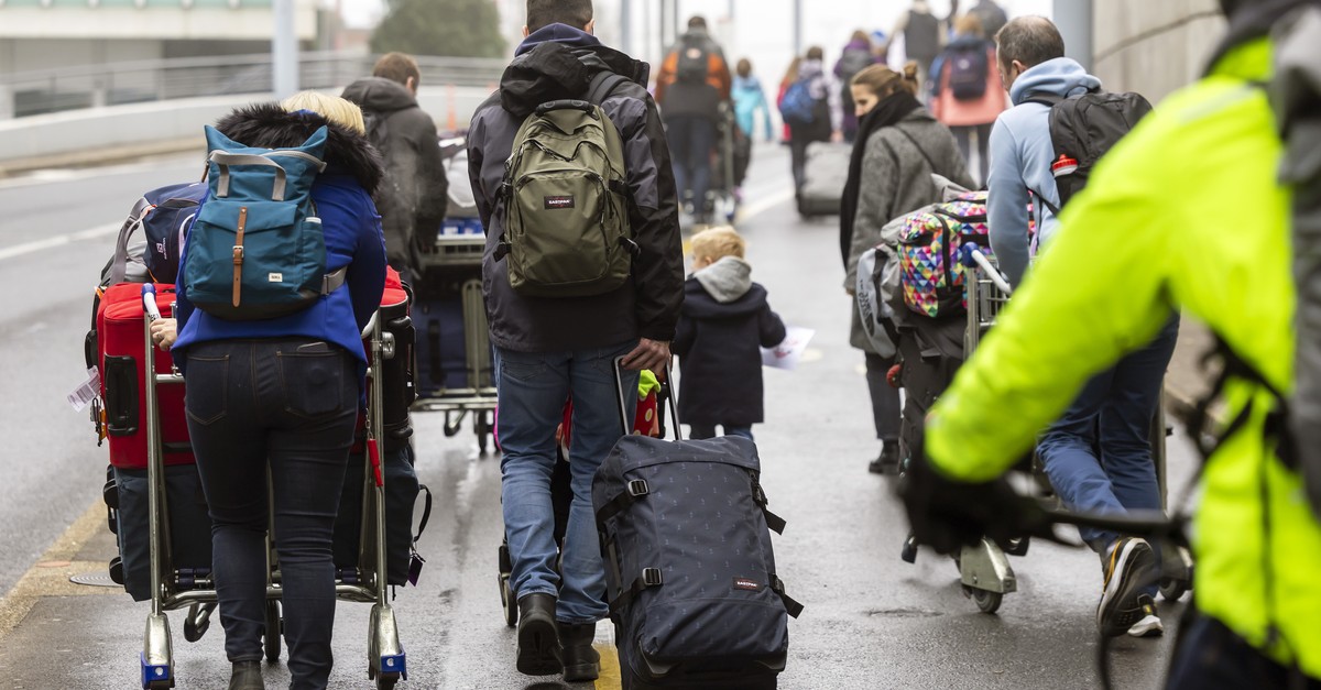 grossbritannien-versch-rft-reisewarnung-f-r-die-schweiz-das-steckt-dahinter