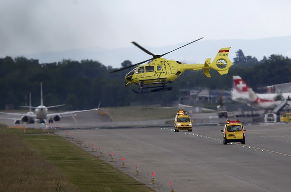 Mit dem Heli an den Flughafen: John Kerry.