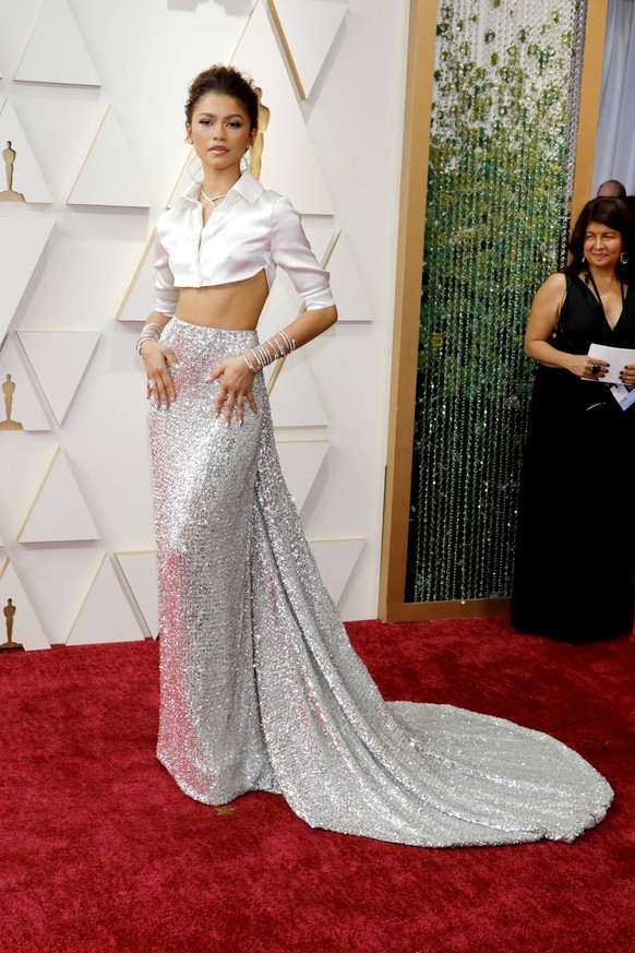 Oscars 2022: RED CARPET March 27, 2022, Los Angeles, CA, USA: LOS ANGELES - MAR 27: Zendaya Coleman at the 94th Academy Awards at Dolby Theater on March 27, 2022 in Los Angeles, CA Copyright: xKathyxH ...