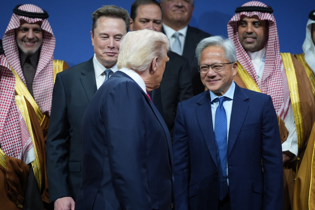 President Donald Trump speaks with Elon Musk and Nvidia CEO Jensen Huang, during the Saudi Investment Forum at the Kennedy Center, Wednesday, Nov. 19, 2025, in Washington. (AP Photo/Evan Vucci)
Donald ...