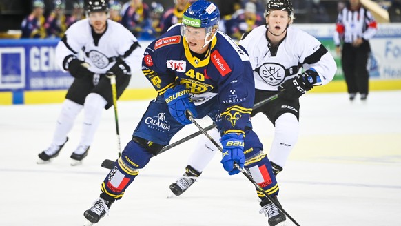 Davos&#039; Dennis Rasmussen beim Eishockey Testspiel der National League zwischen dem HC Davos und dem HC Lugano, am Dienstag, 24. August 2021, im Eisstadion in Davos. (KEYSTONE/Gian Ehrenzeller)