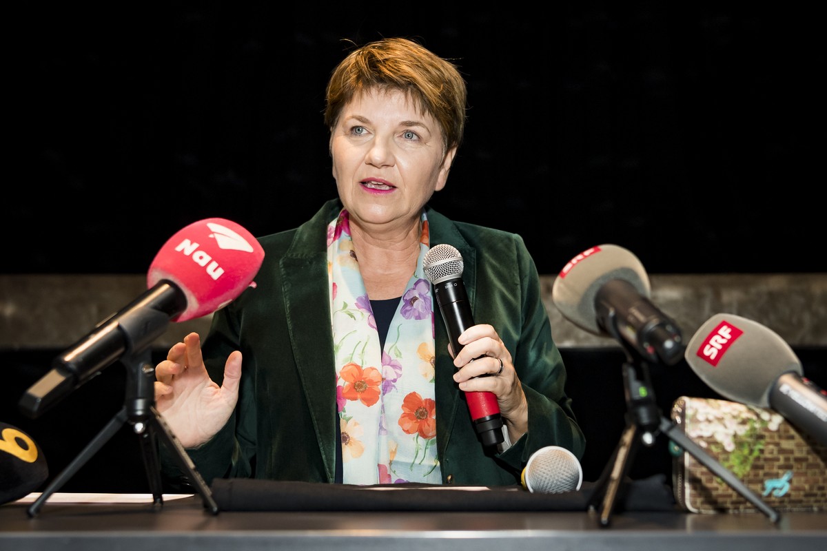 Viola Amherd, conseiller nationale valaisanne PDC, parle lors d'une conference de presse lconcernant l'election complementaire au Conseil federal ce jeudi 8 novembre 2018 a Brigue. (KEYSTONE ...