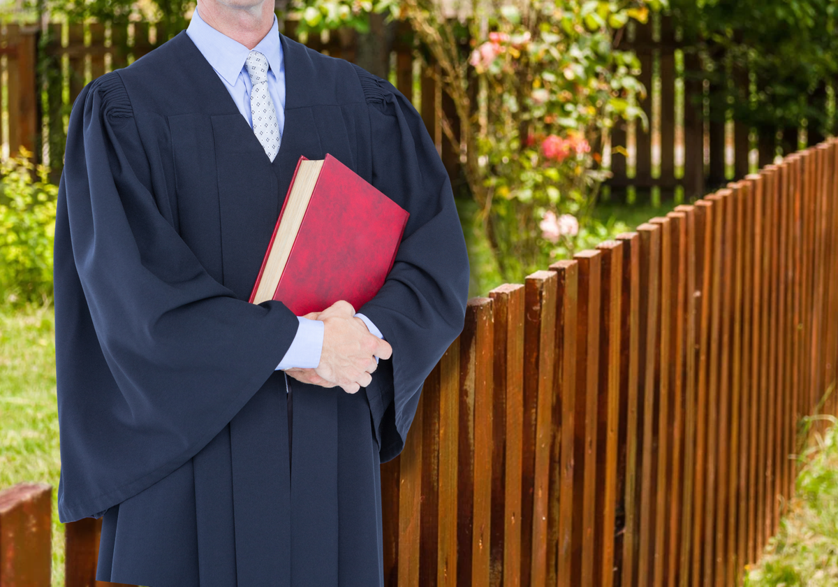 Cet avocat romand a dépassé les bornes pour un conflit de voisinage à Neuchâtel