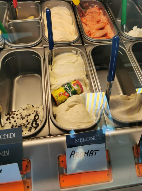 Aromat Glace in Gelateria in der Schweiz