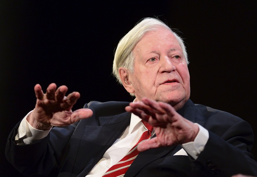 96 – und immer noch weise: Ex-Bundeskanzler Helmut Schmidt.