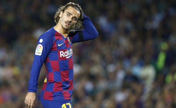 Barcelona&#039;s Antoine Griezmann looks on during the Spanish La Liga soccer match between FC Barcelona and Valencia CF at the Camp Nou stadium in Barcelona, Spain, Saturday, Sep. 14, 2019. (AP Photo ...