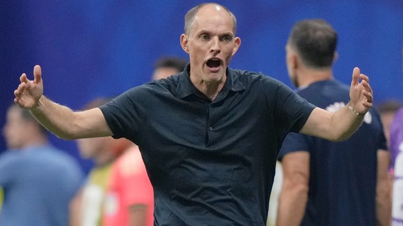 England head coach Thomas Tuchel reacts on the touchline during the World Cup semifinal soccer match between England and Argentina in Atlanta, Wednesday, July 15, 2026. (AP Photo/Stephanie Scarbrough) ...