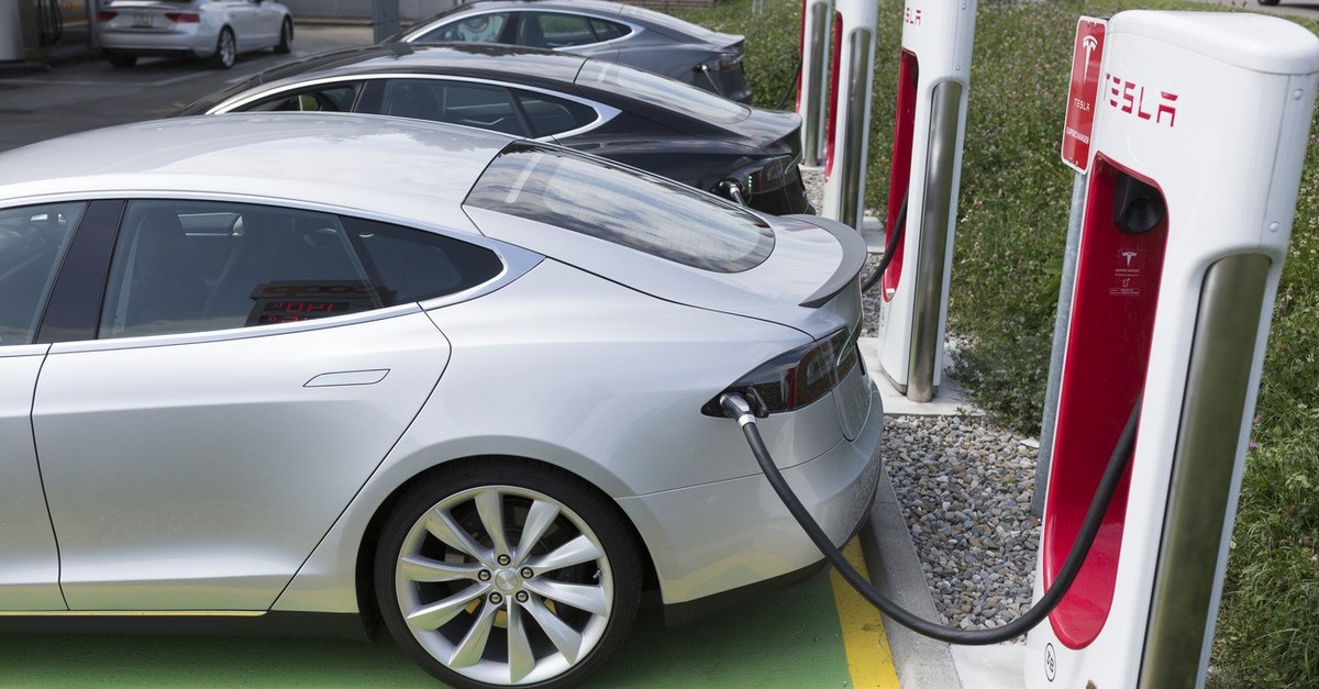 Studie-entlarvt-E-Auto-Mythos-Schnelles-Laden-zerst-rt-den-Akku-nicht