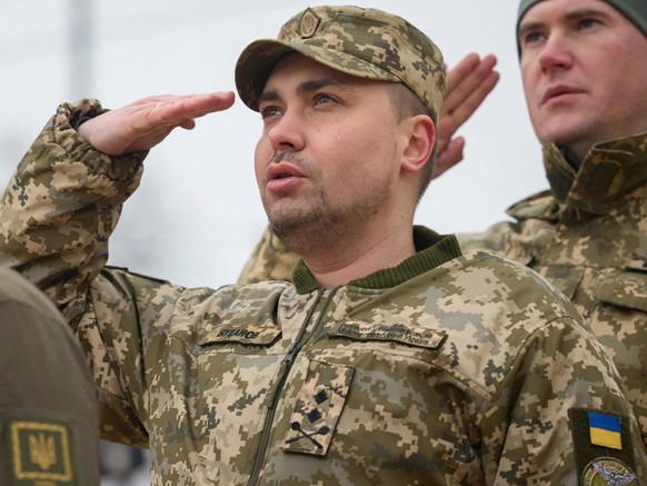 Hat sich als Militärgeheimdienstchef ein James-Bond-Image aufgebaut: Generalmajor Kyrylo Budanow an einer Zeremonie in Kiew.