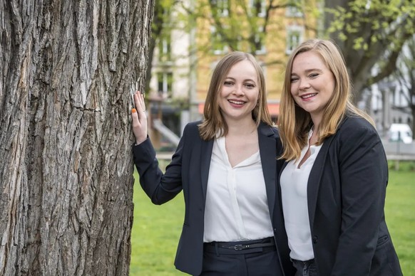 Die Geschwister Laura (links) und Valerie Dittli, Mitte-Regierungsrätinnen in Zug und in der Waadt.