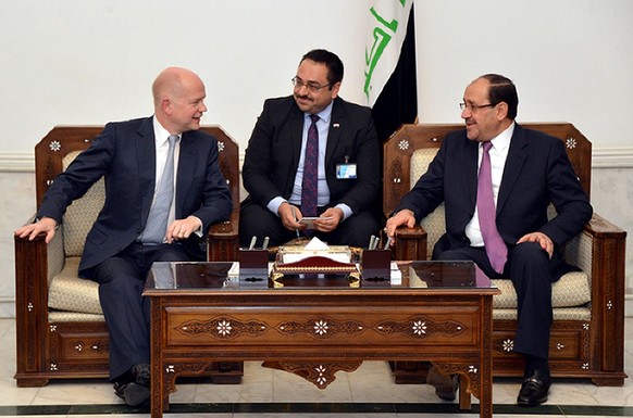 Der britische Aussenminister William Hague mit Al-Maliki (rechts) in Bagdad.&nbsp;