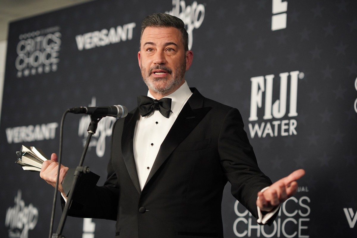 Jimmy Kimmel, winner of the award for best talk show for "Jimmy Kimmel Live!," poses in the press room during the 31st Annual Critics Choice Awards on Sunday, Jan. 4, 2026, at The Barker Han ...