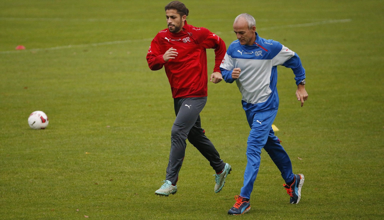 Sonderbehandlung für Ricardo Rodriguez im Training.