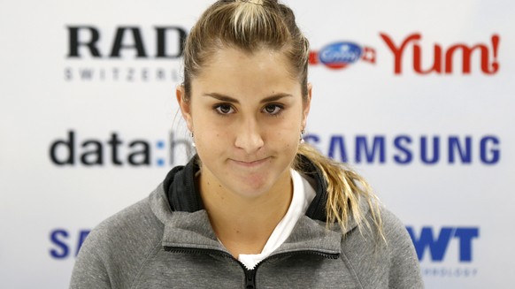 ARCHIVBILD ZUM GESUNDHEITLICHEN AUSFALL VON BELINDA BENCIC, AM MITTWOCH, 3. MAI 2017 - Belinda Bencic of Switzerland reacts during a press conference after losing her first round match against Carina  ...