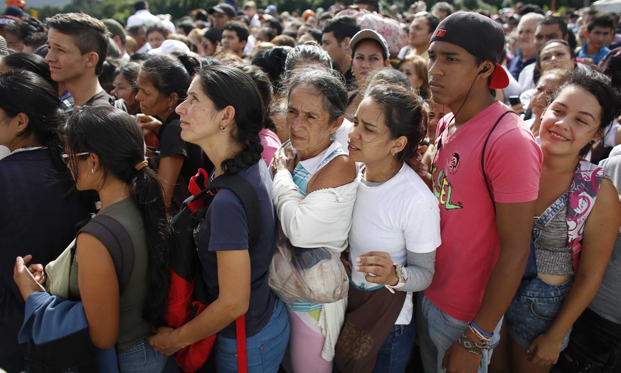 Über 100'000 Venezolaner überqueren für Einkauf Grenze zu Kolumbien
