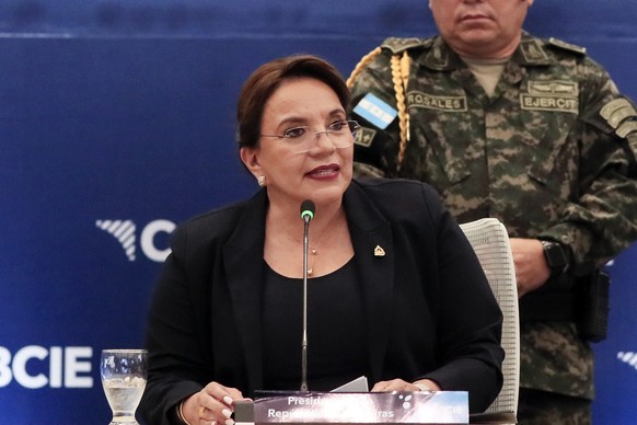epa11332263 Honduran President Xiomara Castro speaks during the 64th Ordinary Meeting of the Board of Governors in Tegucigalpa, Honduras, 10 May 2024. CABEI seeks to increase its efficiency, governanc ...