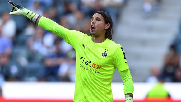 Fußball Testspiel Borussia Mönchengladbach - Real Sociedad San Sebastian am 23.07.2022 im Borussia-Park in Mönchengladbach Yann Sommer ( Mönchengladbach ) DFL regulations prohibit any use of photograp ...