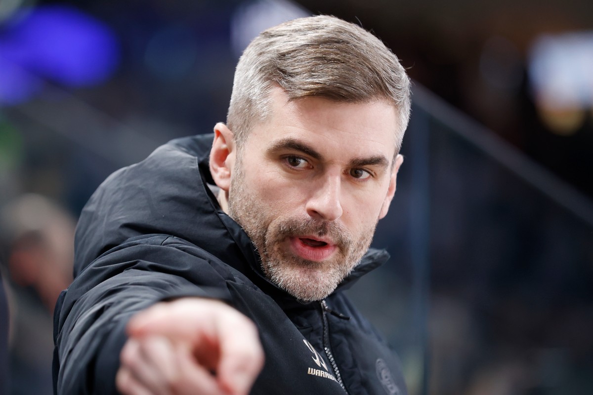 Head Coach Yorick Treille (GSHC) im Meisterschaftsspiel der National League zwischen den ZSC Lions und dem Geneve-Servette HC, am Freitag, den 31. Januar 2025 in der Swiss Life Arena in Zuerich. .(KEY ...