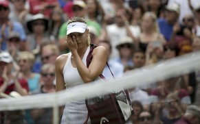 Maria Scharapowa ist nach ihrem Out in Wimbledon untröstlich.