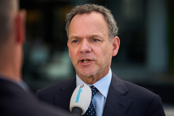 epa12226487 Dutch Foreign Minister Caspar Veldkamp speaks to the media after a ruling in Strasbourg, France, by the European Court of Human Rights (ECHR), The Hague, the Netherlands, 09 July 2025. The ...