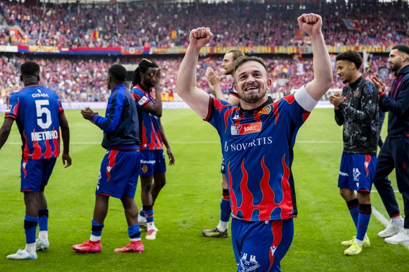 KEYPIX - Basels Spieler mit Xherdan Shaqiri jubeln nach dem Zieg im Fussball Schweizer Cup Halbfinal-Spiel zwischen dem FC Basel und dem FC Lausanne-Sport, am Sonntag, 27. April 2025 im St. Jakob-Park ...