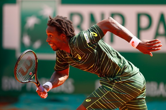 MONTE-CARLO, MONACO - APRIL 14:  Gael Monfils of France runs for a shot in his match against Andrey Kuznetsov of Russia during day three of the Monte Carlo Rolex Masters tennis at the Monte-Carlo Sporting Club on April 14, 2015 in Monte-Carlo, Monaco.  (Photo by Julian Finney/Getty Images)