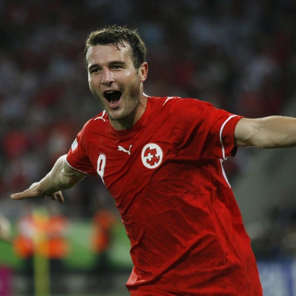 Swiss striker Alex Frei jubilates after scoring the 2-0 during the group G preliminary round match of 2006 FIFA World Cup between Switzerland and South Korea in Hanover, on Friday, 23 June 2006. (KEYS ...