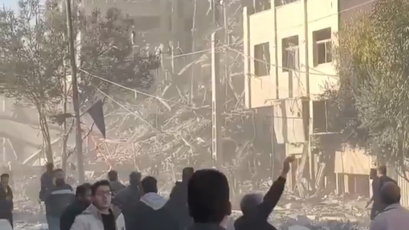 Teheran: Das Gebäude des Expertenrats nach einem Israelischen Raketenangriff. 03.03.2026.