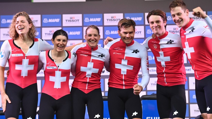 Switzerland won gold in the mixed time trial at the World Cycling Championships in Australia.