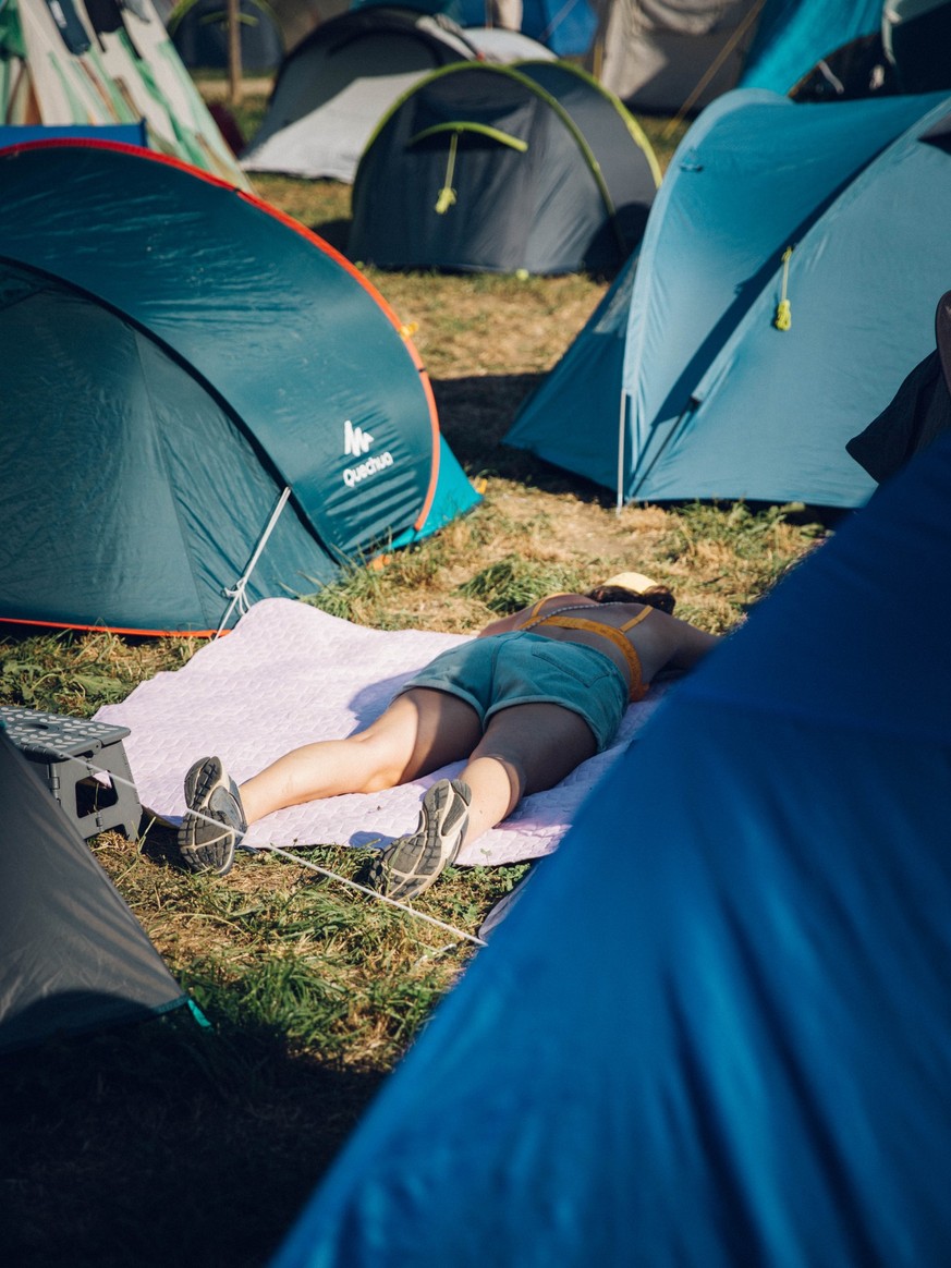 16:34 auf dem Campinggelände.