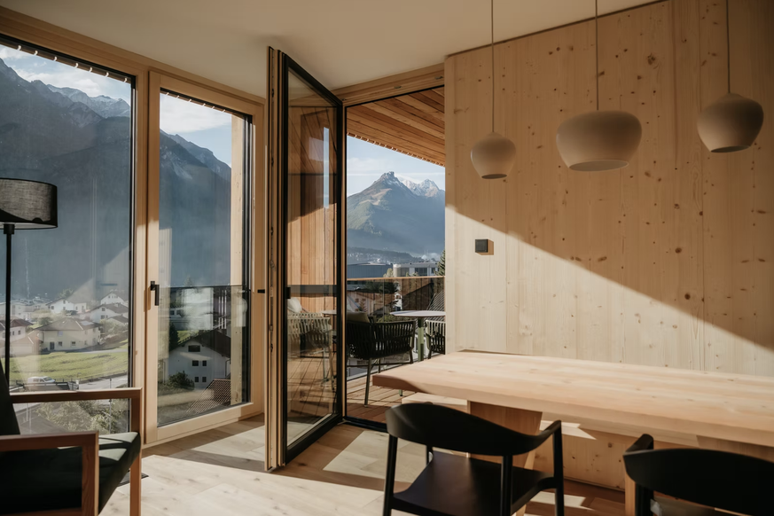 Neue Hotels Schweiz 2026 Lärchenlodge Oberwald Rauszeit