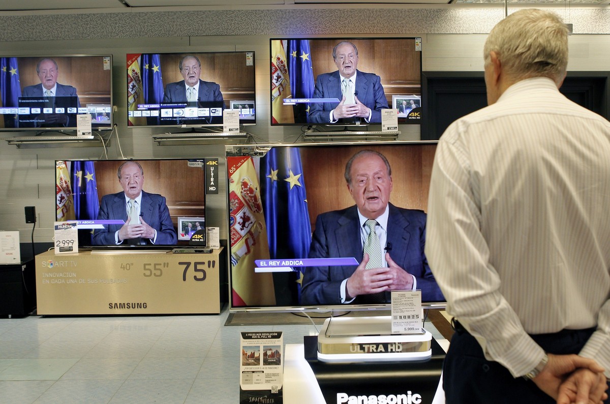 König Juan Carlos erklärt in einer TV-Ansprache seine Abdankung.