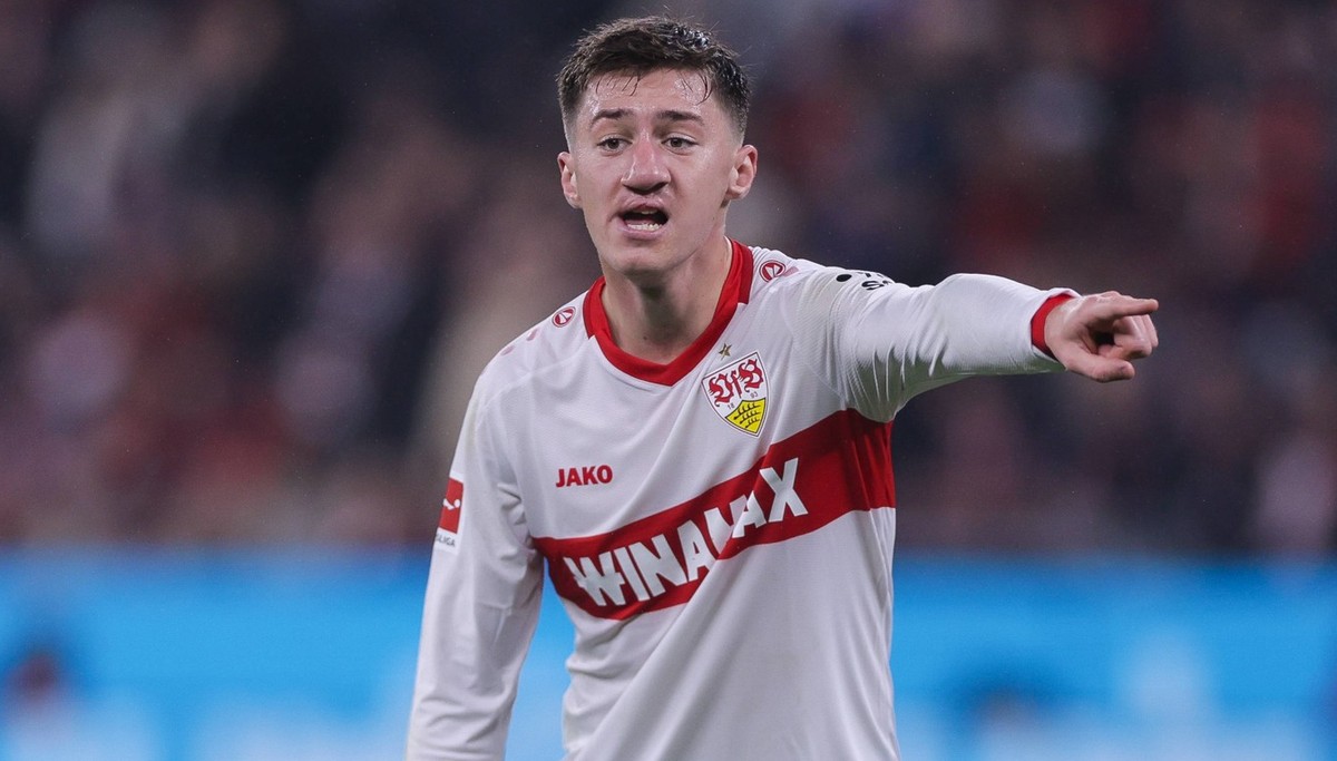 01.11.2024, Fussball, Saison 2024/2025, 1. Bundesliga, 9. Spieltag, Bayer 04 Leverkusen - VfB Stuttgart, Angelo Stiller VfB Stuttgart, Leverkusen BayArena NRW Deutschland xRHR-FOTO/DEx *** 01 11 2024, ...