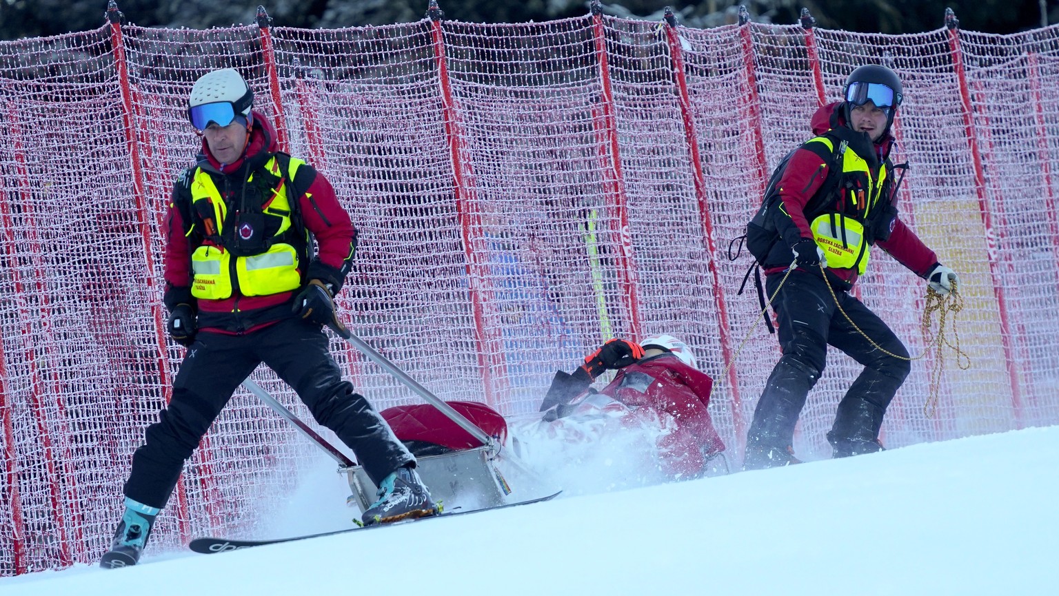 Slovakia&#039;s Petra Vlhova is carried down with a toboggan after falling during the first run of an alpine ski, women&#039;s World Cup giant slalom race, in Jasna, Slovakia, Saturday, Jan. 20, 2024. ...