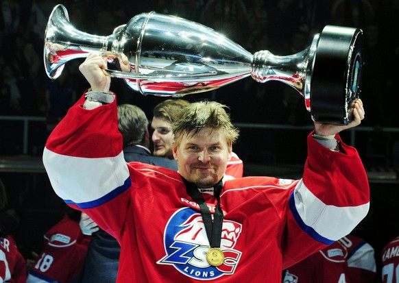 Ari Sulander gewann mit den ZSC Lions 2009 die Champions Hockey League.