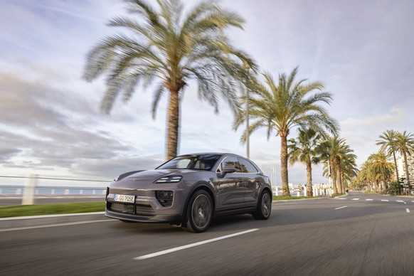 Porsche Macan 4 Electric