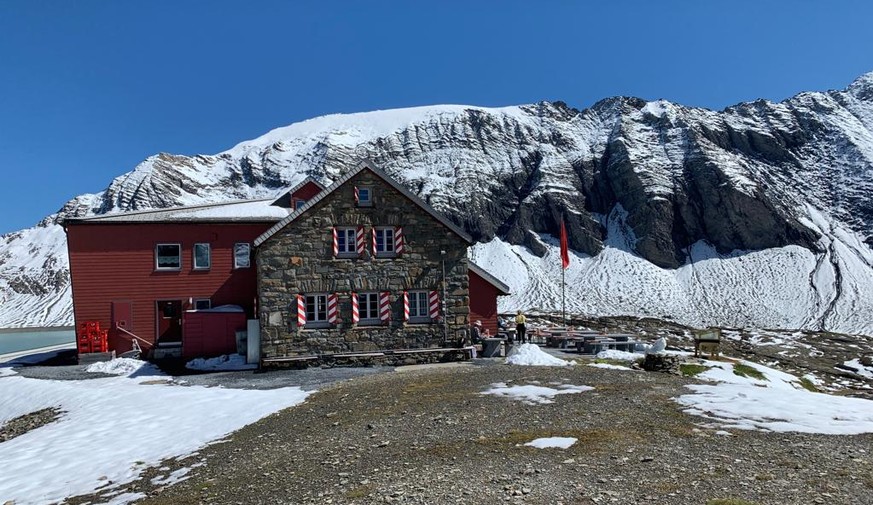 Die Muttseehütte im Kanton Glarus. Ideal für Tagesausflügler oder auch Übernachtungen.