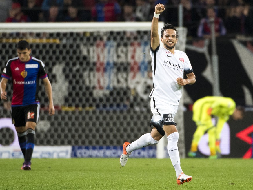 Der Thuner Matteo Tosetti jubelt nach dem ersten Tor, im Fussball Meisterschaftsspiel der Super League zwischen dem FC Basel 1893 und dem FC Thun, im Stadion St. Jakob-Park in Basel, am Samstag, 1. Ok ...