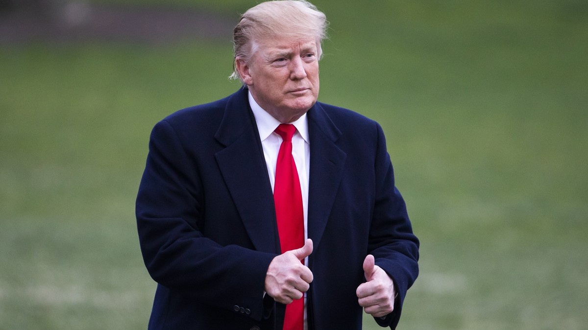 epa07461383 US President Donald J. Trump returns to the White House after the Justice Department released a summary of special counsel Robert Mueller's report in Washington, DC, USA, 24 March 201 ...