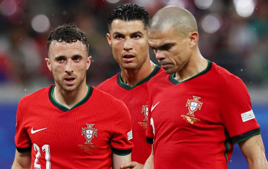 Diogo Jota of Portugal L, Cristiano Ronaldo of Portugal centre and Pepe of Portugal rr/ Portugal v Czechia, UEFA European Championship, EM, Europameisterschaft 2024, Group F, Football, Leipzig Stadium ...