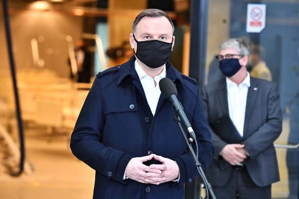 epa08767852 Polish president Andrzej Duda during his visit to the PGE Narodowy stadium in Warsaw, 23 October 2020. In connection with the development of the coronavirus pandemic, a temporary hospital  ...