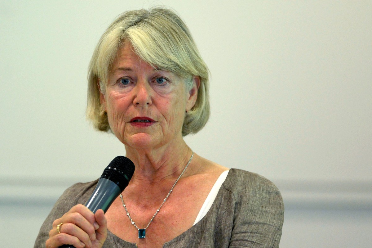 Die Staenderaetin Verena Diener anlaesslich der Delegiertenversammlung der Gruenliberalen Partei Schweiz am Samstag, 28. Juni 2014, in Zug. (KEYSTONE/Urs Flueeler)
