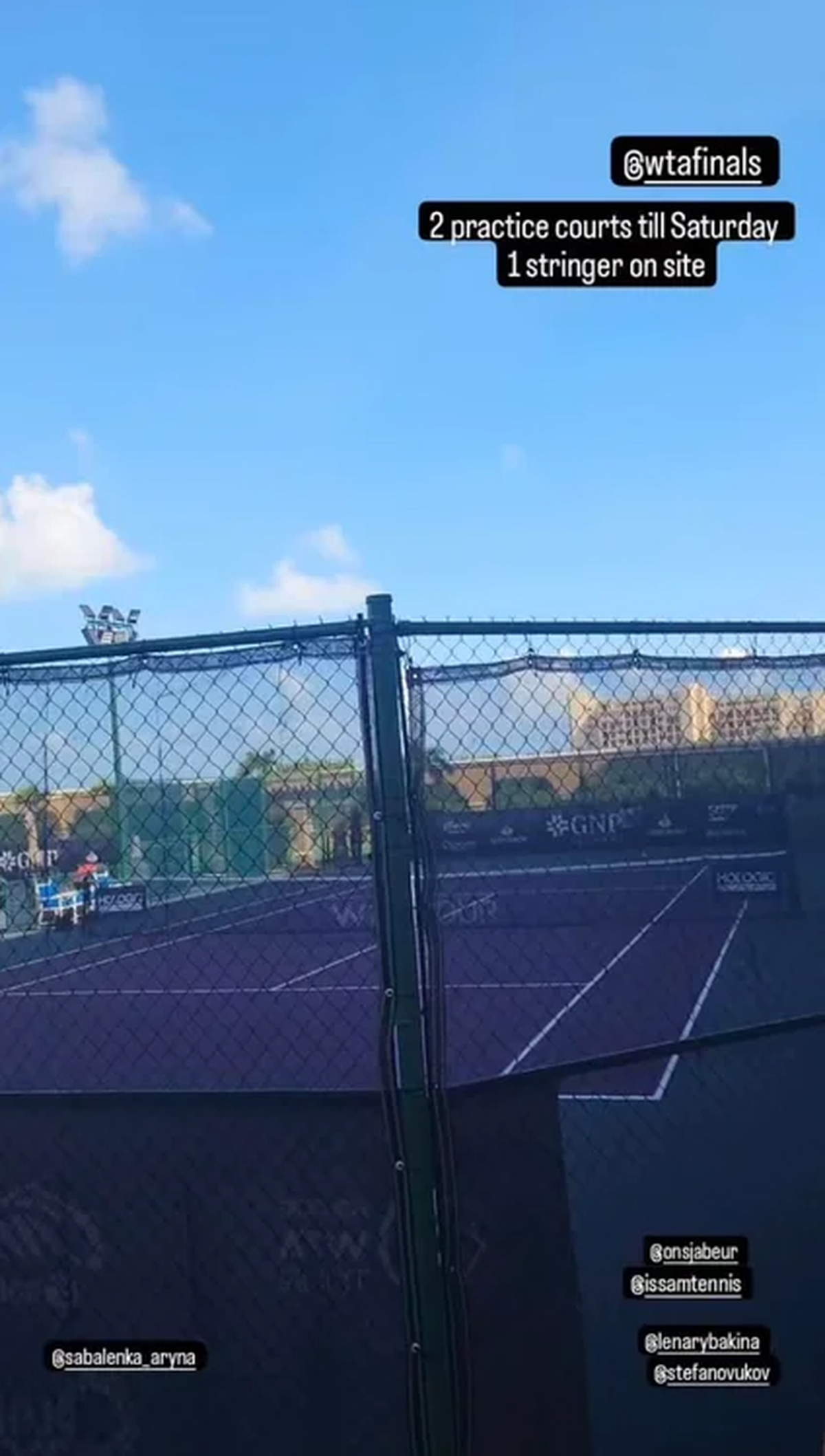 Aryna Sabalenkas Coach beschwert sich über Bedingungen in Cancun.