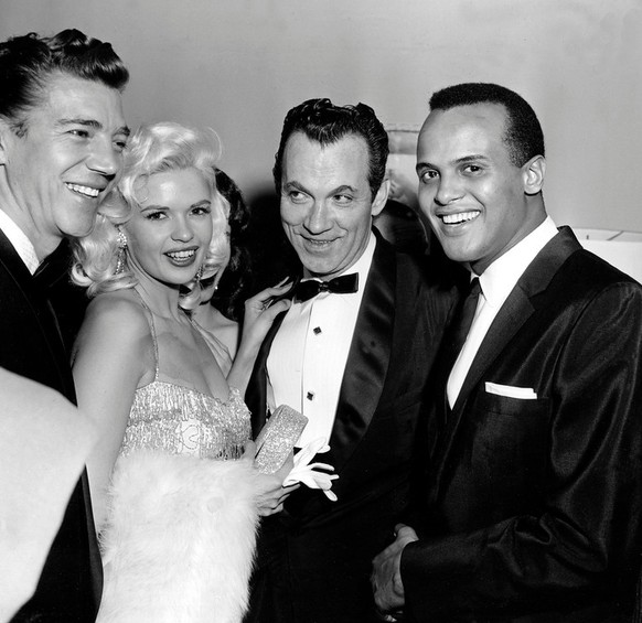 Singer Harry Belafonte, far right, is shown with actress Jayne Mansfield, second from left, her boyfriend Mickey Hargitay, left, and movie columnist Mike Connolly http://maewest.blogspot.ch/2012/06/ma ...