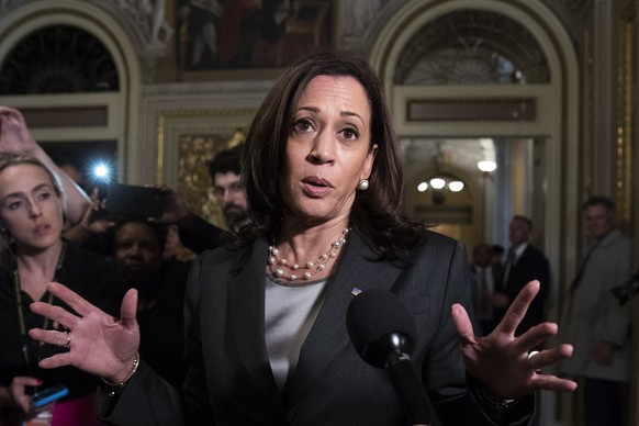 epa09294593 US Vice President Kamala Harris (C) delivers remarks to members of the news media after the Senate failed to advance the election reform legislation, &#039;For the People Act&#039;, outsid ...