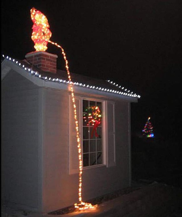weihnachts deko fails http://heavy.com/comedy/2012/12/the-20-worst-christmas-decoration-and-lights-fails/