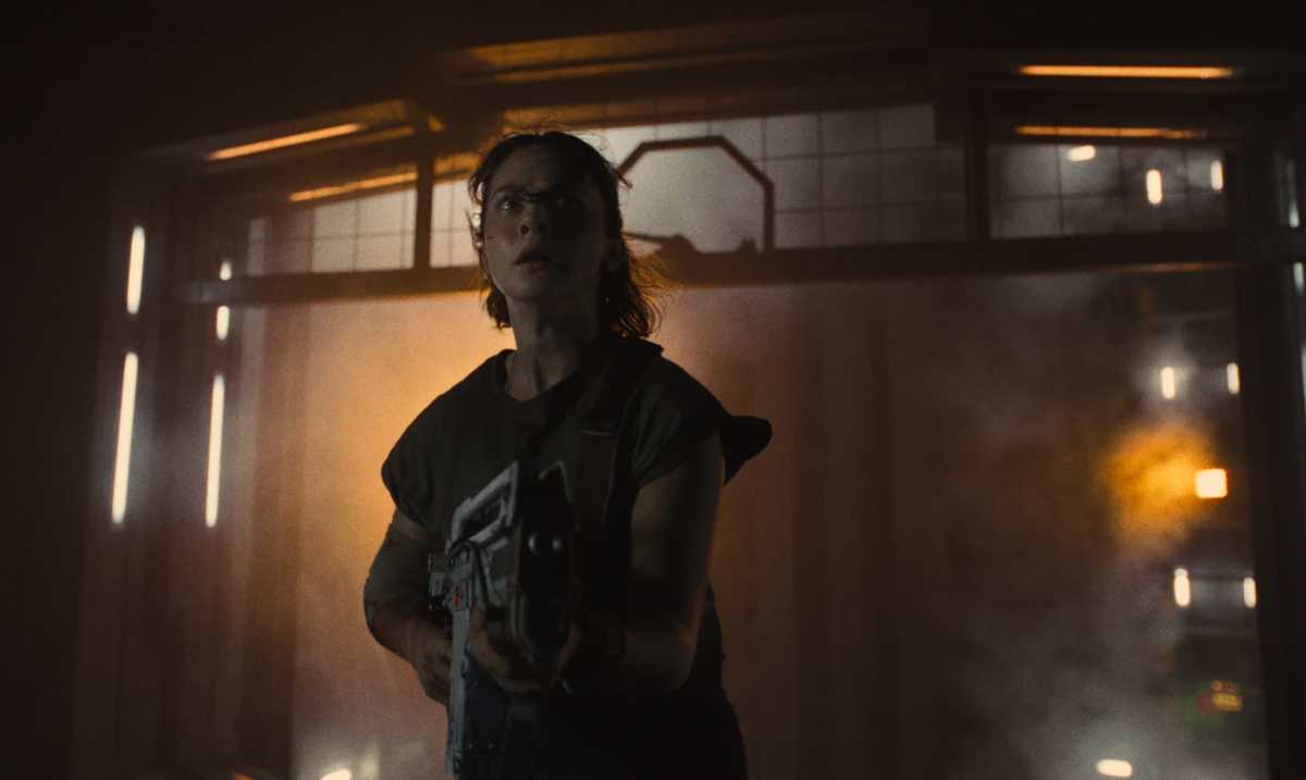 Cailee Spaeny incarne Rain, une héroïne qui n'est pas sans rappeler le personnage qu'incarnait Sigourney Weaver.