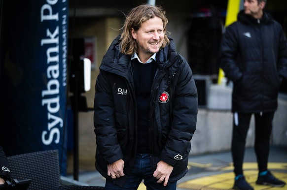 FCM traener Bo Henriksen. Sydbank Pokalen - 1. kvartfinalekamp, Broendby IF - FC Midtjylland, soendag den 5. december 2021 , Broendby Denmark *** FCM coach Bo Henriksen Sydbank Cup 1 quarterfinal matc ...