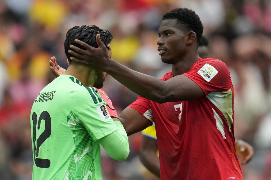 epa13096567 Camilo Vargas of Colombia (L) in action against Breel Embolo of Switzerland (R) during the FIFA World Cup 2026 Round of 16 match Switzerland against Colombia, in Vancouver, Canada, 07 July ...